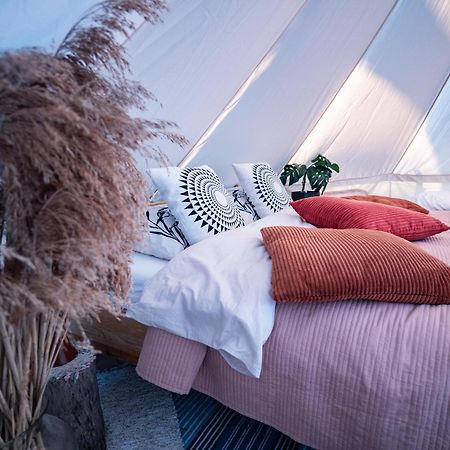 Mereaeaere Glamping Ja Rannamaja Liimala Esterno foto
