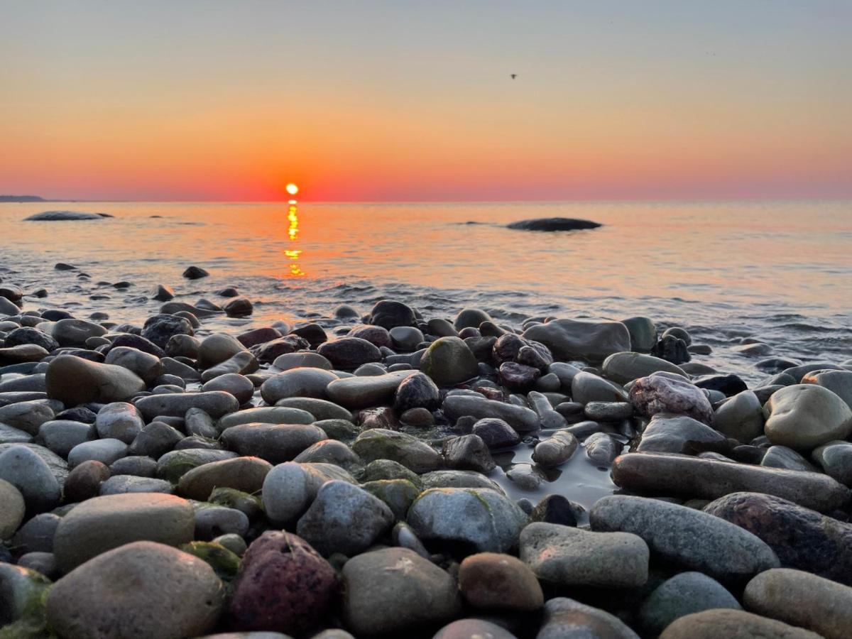 Mereaeaere Glamping Ja Rannamaja Liimala Esterno foto