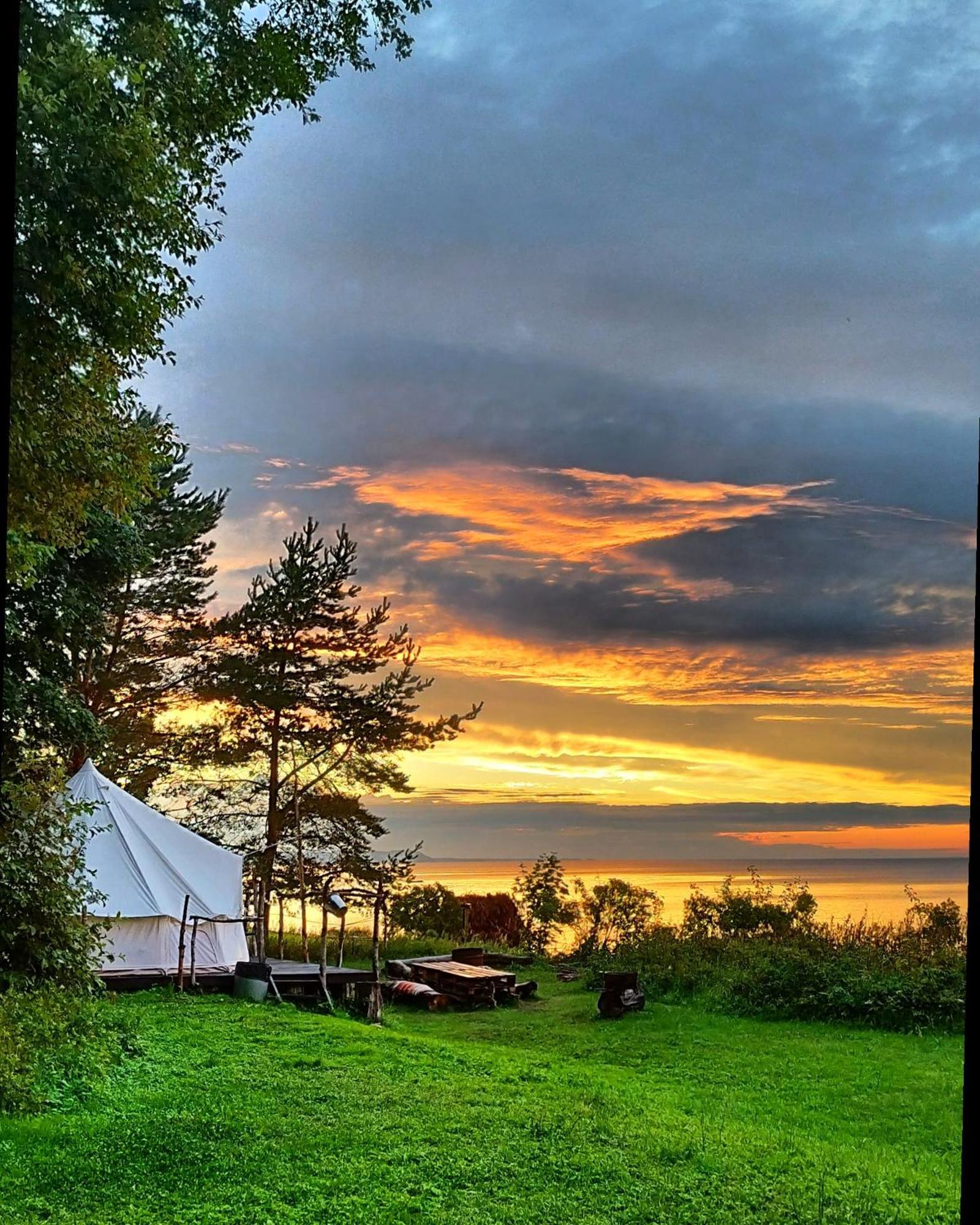Mereaeaere Glamping Ja Rannamaja Liimala Esterno foto