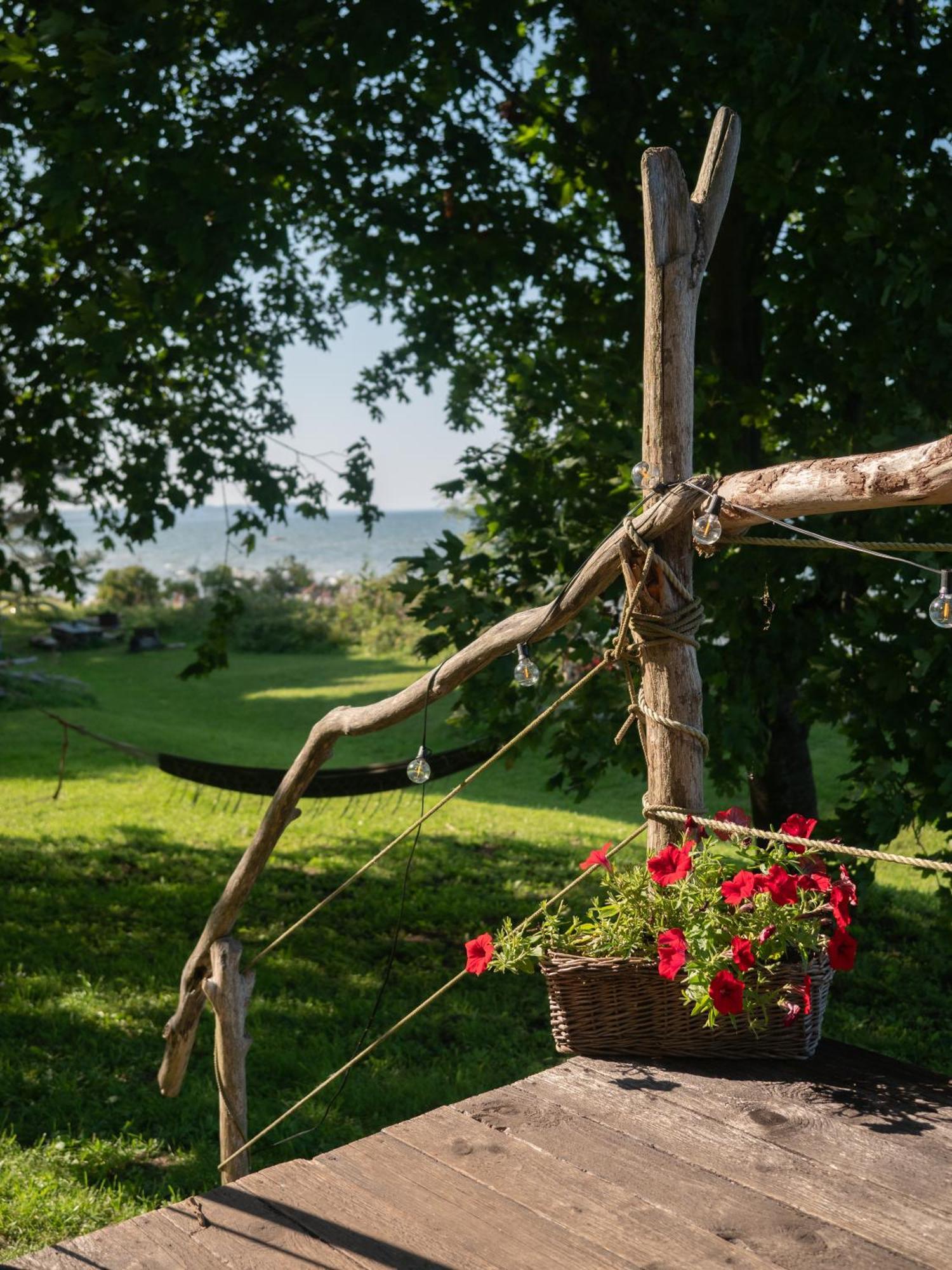 Mereaeaere Glamping Ja Rannamaja Liimala Esterno foto